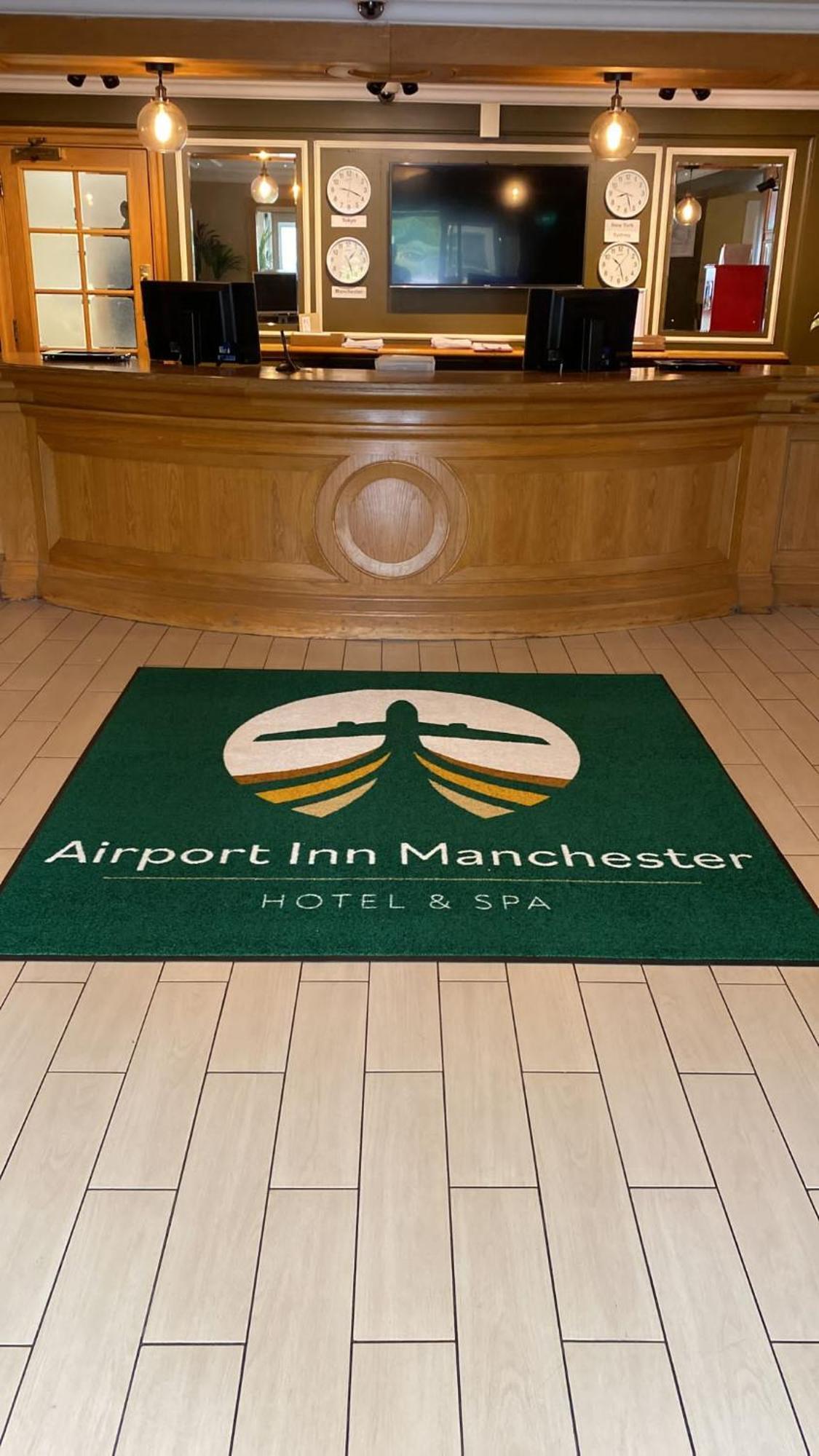 Airport Inn & Spa Manchester Wilmslow Buitenkant foto